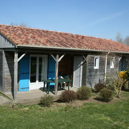 Terres De France - Natura Pescalis 3* Moncoutant