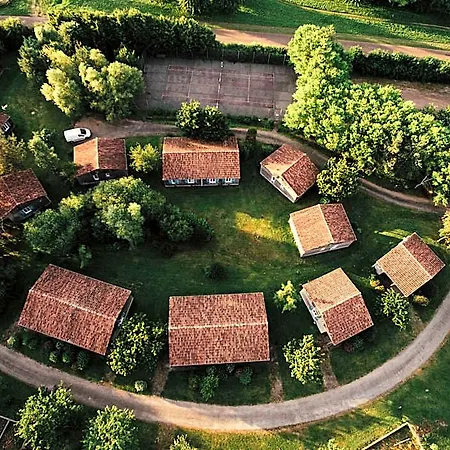 Terres De France - Natura Pescalis База отдыха Moncoutant