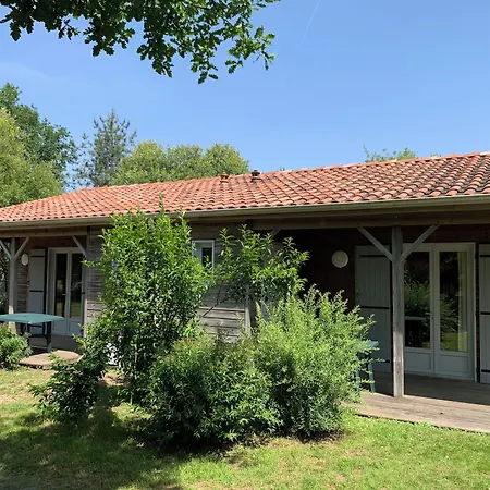 Terres De France - Natura Pescalis 3* Moncoutant