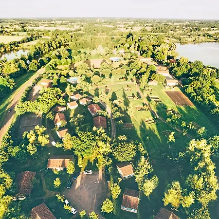 Parque de vacaciones Terres De France - Natura Pescalis Moncoutant