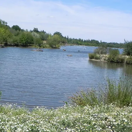 Terres De France - Natura Pescalis База отдыха