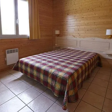 Terres De France - Natura Pescalis 홀리데이파크 몽카우턴트