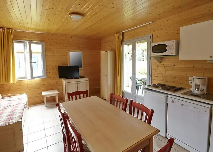 Terres De France - Natura Pescalis Parque de vacaciones Moncoutant