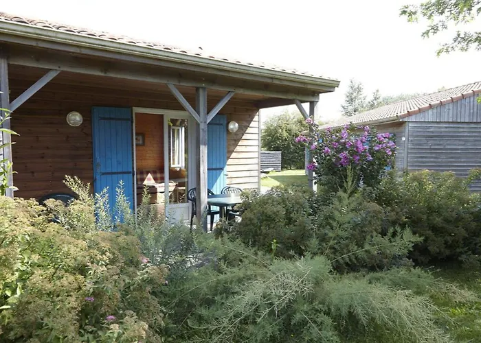 Terres De France - Natura Pescalis Parque de vacaciones Moncoutant