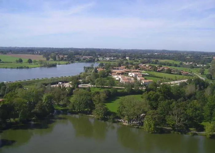 Parque de vacaciones Terres De France - Natura Pescalis Moncoutant
