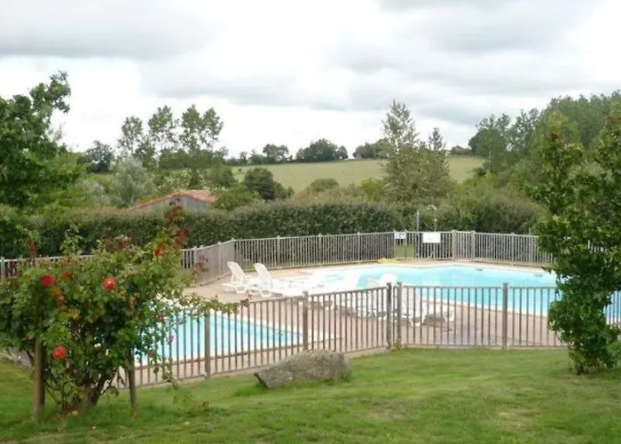 Terres De France - Natura Pescalis Parque de vacaciones 3*